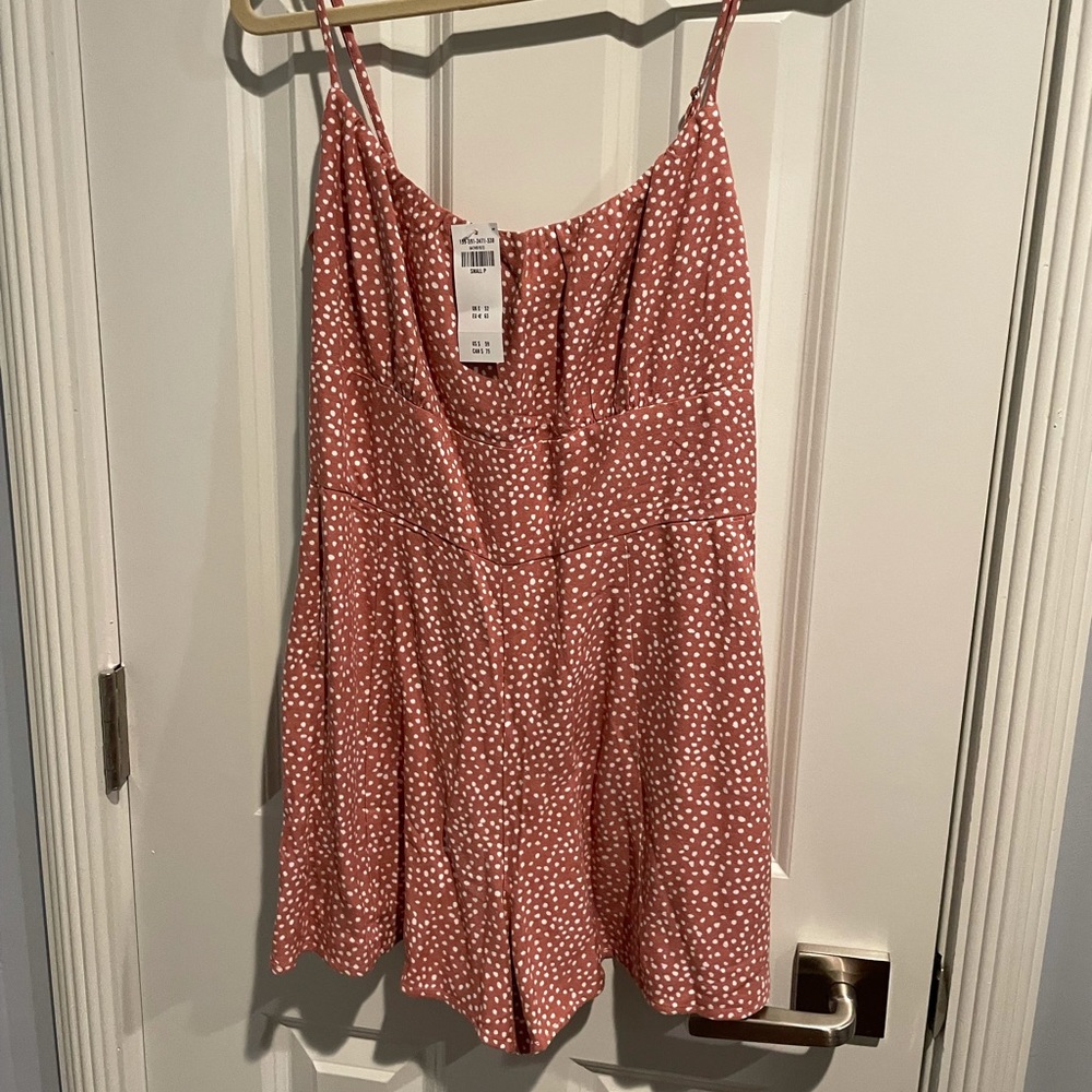 Abercrombie romper size small, new with tags